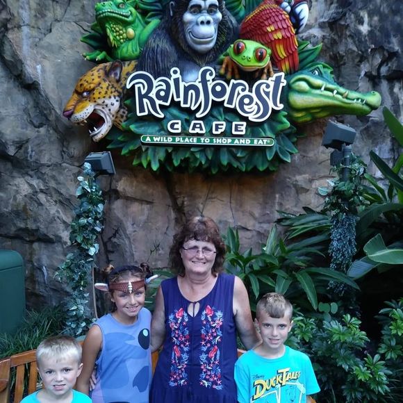 Meet your Posher, Donna - Picture 1 of 1